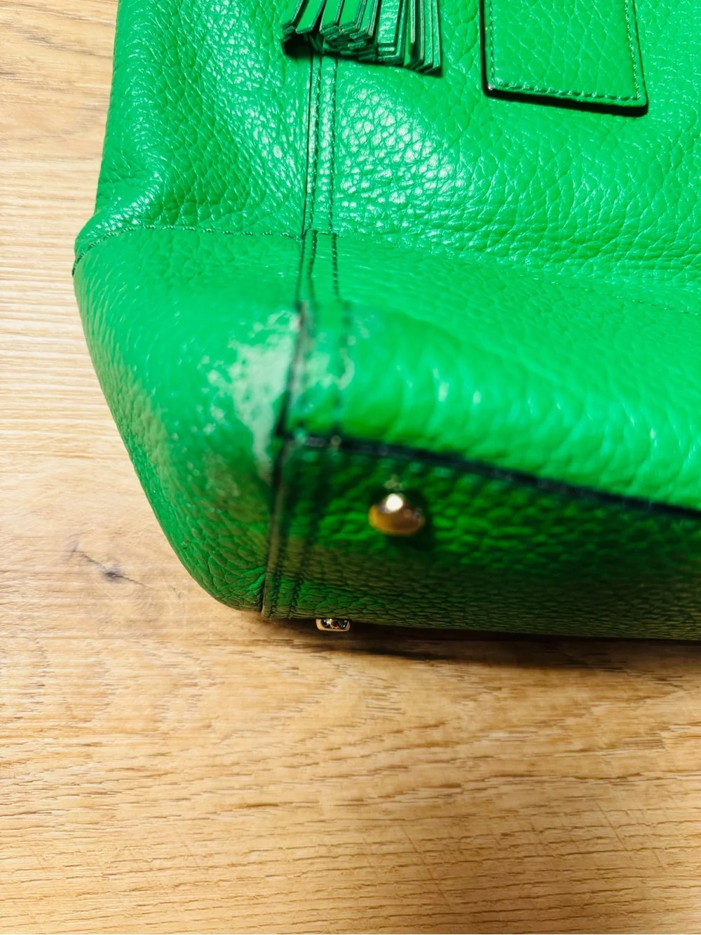 Kate Spade New York Green Pebbled Leather Tote Purse Tassel